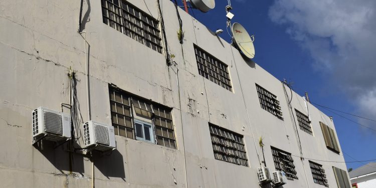 gov signs contract relocate - Gov’t signs contract to relocate ABS TV/