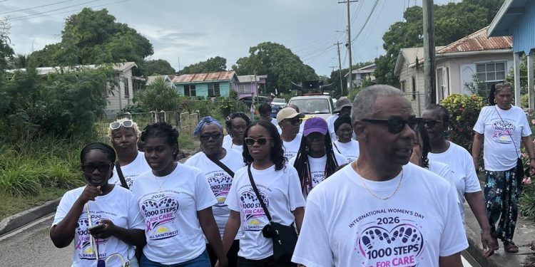 1000 steps care health - 1000 Steps for Care Health Walk Sends a