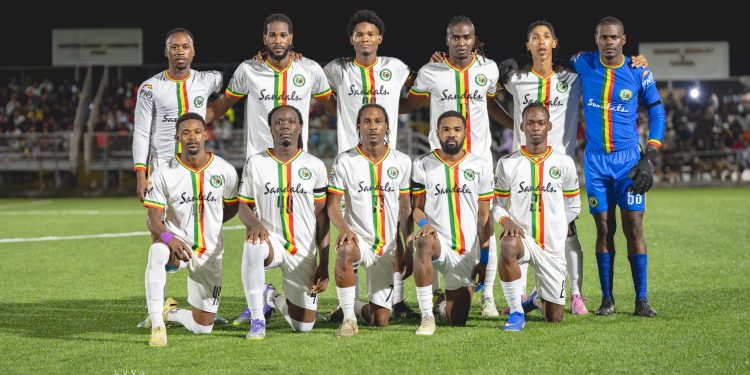 grenades keep title hopes - Grenades keep title hopes alive while Ra