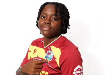 brathwaite gets record breaking - Brathwaite Gets Record-Breaking Century