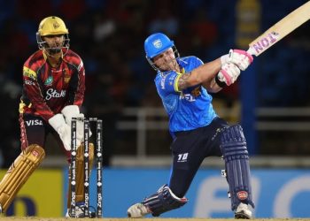 seifert ball 105 chase - Seifert’s 61-ball 105* and Chase’s three