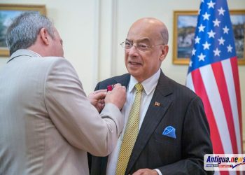 sir ronald sanders receives - Sir Ronald Sanders Receives Ukraineâs